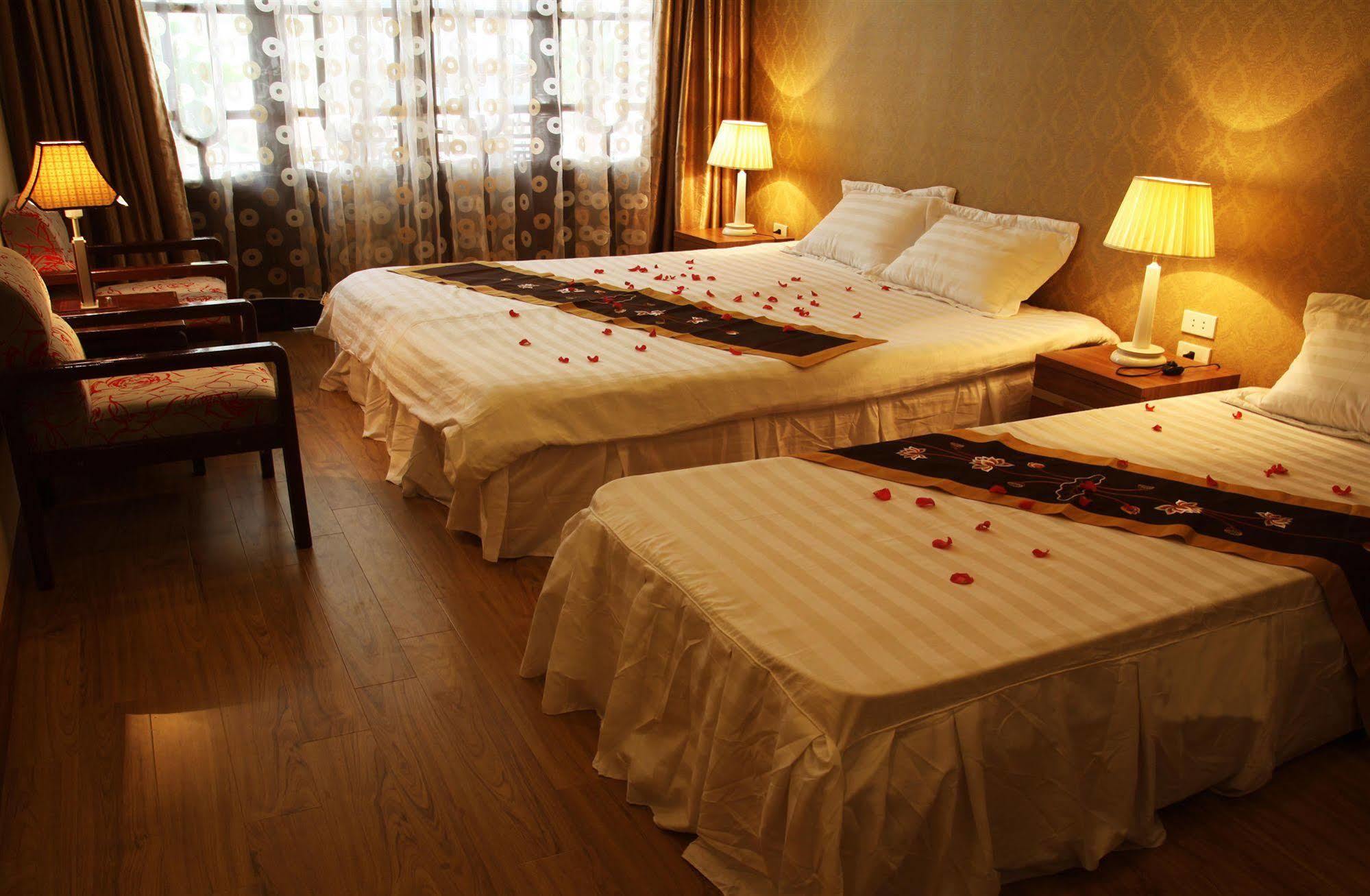 Real Vietnam Hotel Hanoi Buitenkant foto
